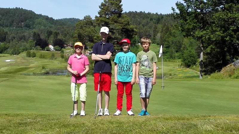 Fire flotte juniorer. Fra venstre: Oskar, Magnus, Karl og Bjørn